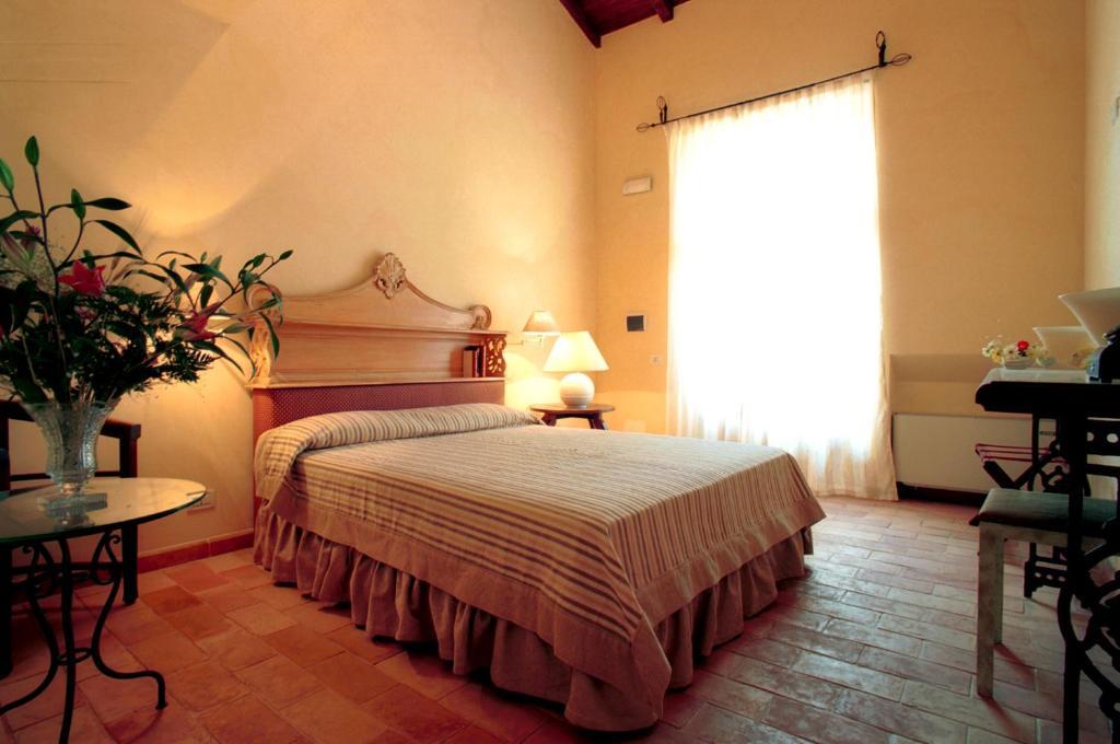 منزل الضيف كاستل دي ليفا  في Agriturismo Lecanfore الغرفة الصورة